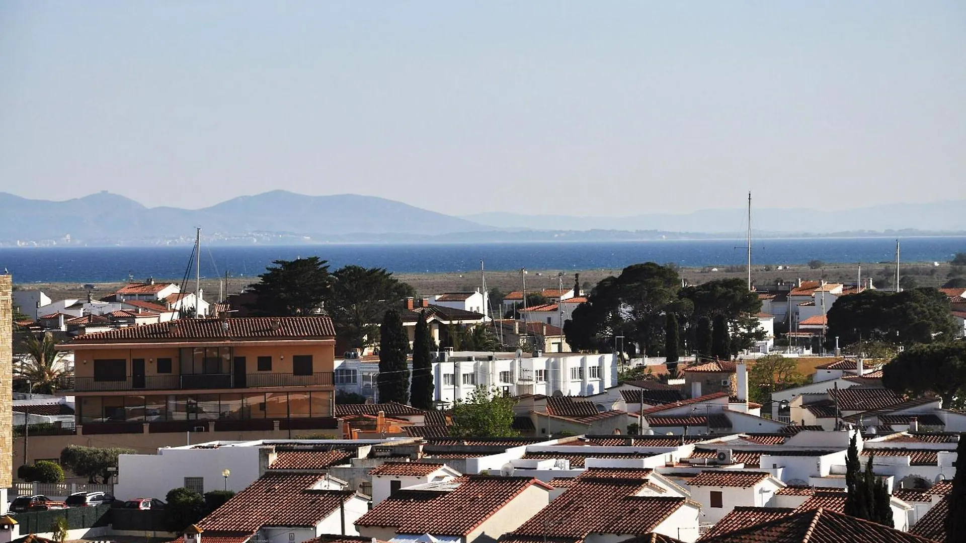 1049 Mediterraneo I Roses - Apivend Immo 0*,  İspanya